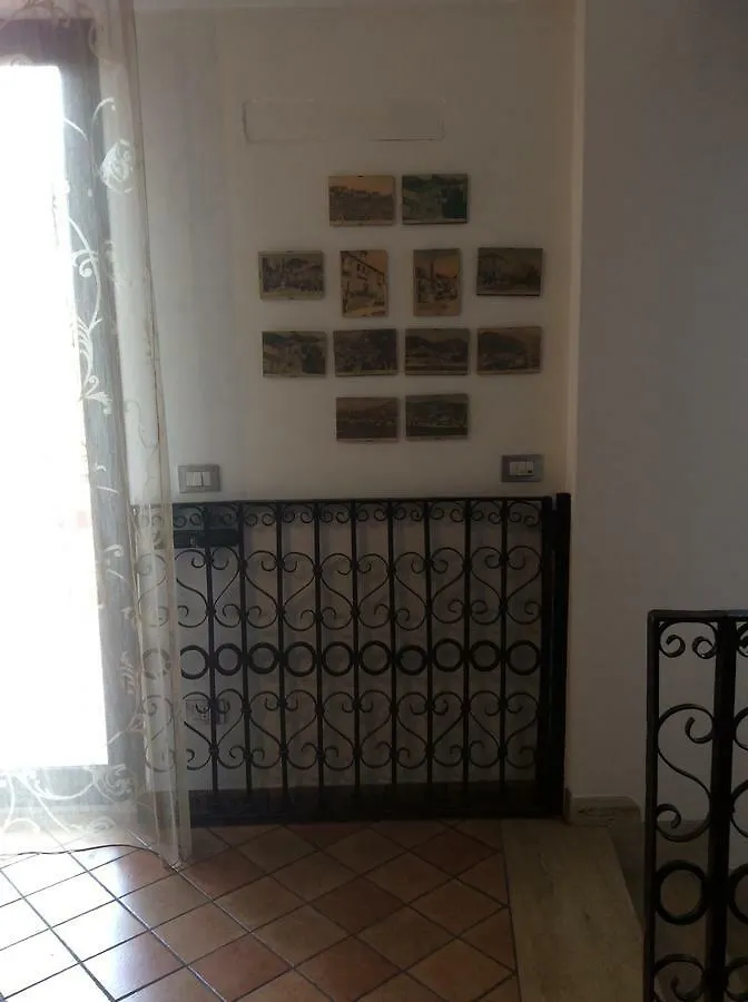 B&B Domus Candida Calatabiano 0*,